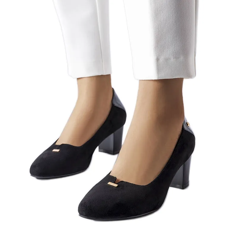 Vinceza black elegant pumps